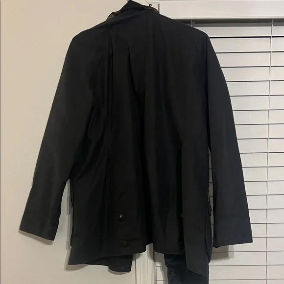 Barbour Women’s Classic Beadnell Wax Jacket - Picture 4 of 4